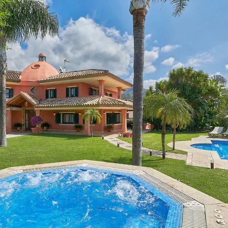 Villa Dream Deluxe By Interhome *