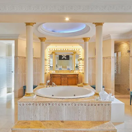 Villa Dream Deluxe By Interhome